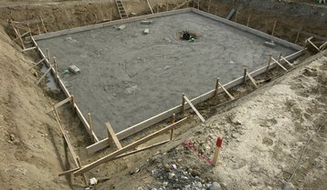 betonkeller-haus-bauen-grundstueck